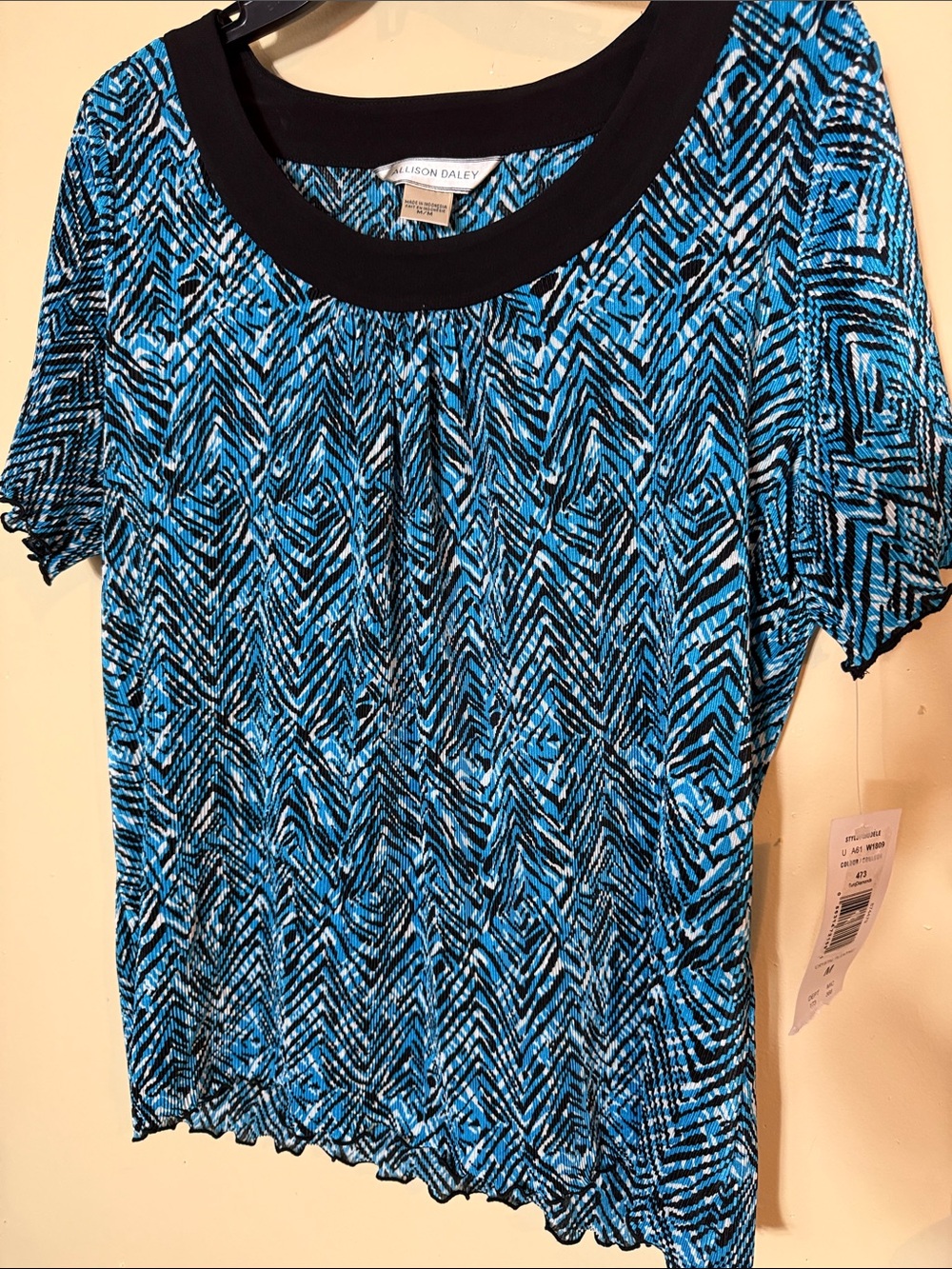 Allison Daley Blue & Black Geometric Short Sleeve Top